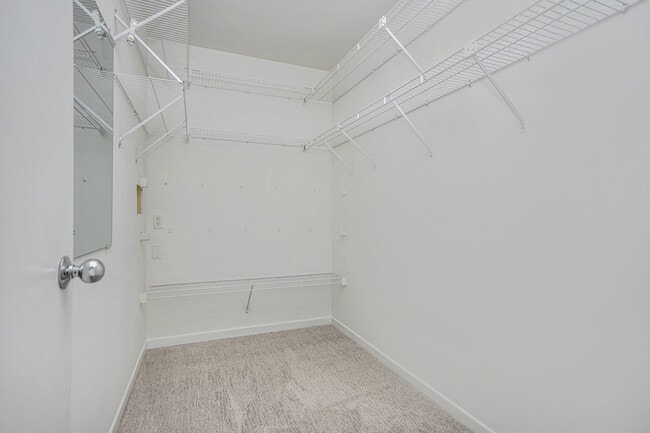 Building Photo - 18131 Mohawk Dr