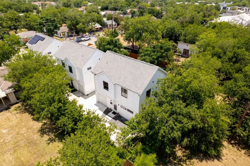 Building Photo - 119 Dumoulin Ave