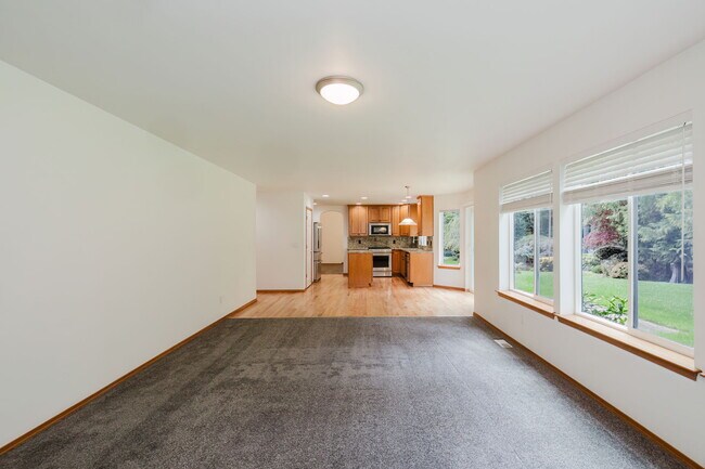 Building Photo - 6492 Wexford Ave SW