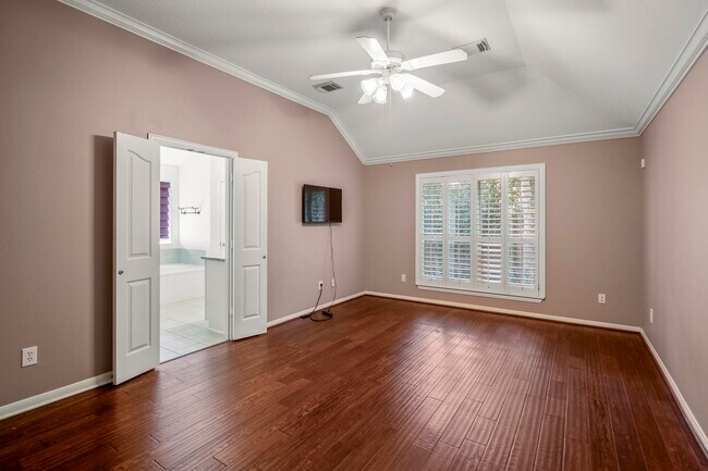 Building Photo - 15 Heron Hollow Ct