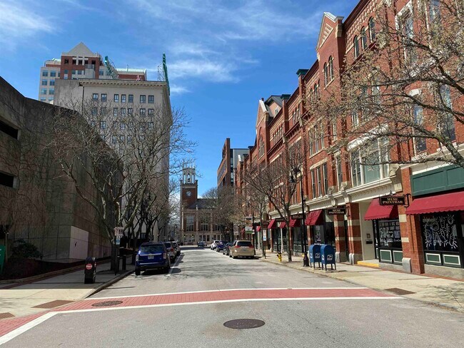 Building Photo - 30 Hanover St