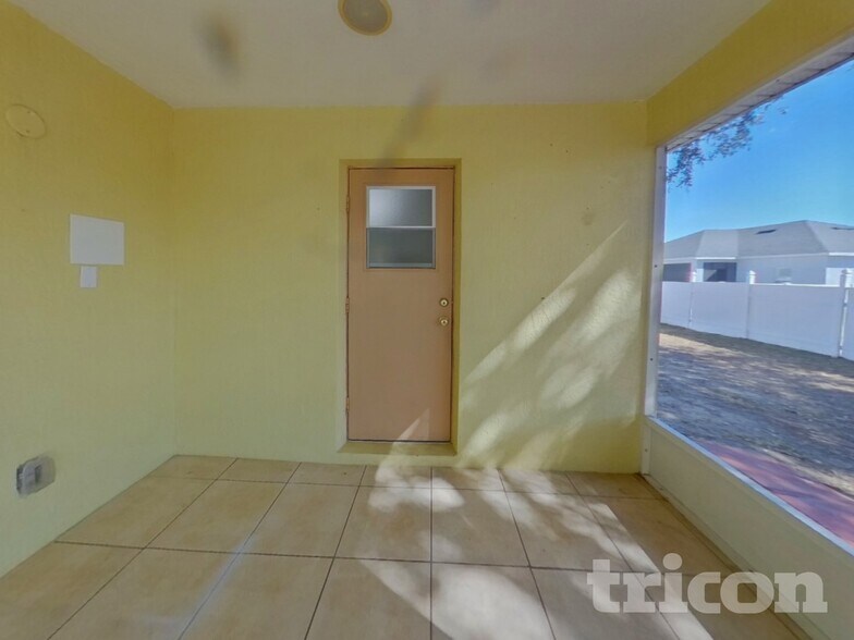 Building Photo - 910 Albertville Ct