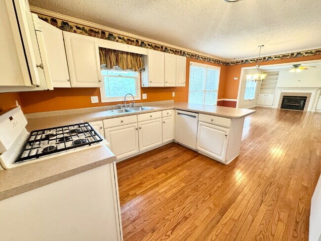 Building Photo - 3 bedroom home in Westminster
