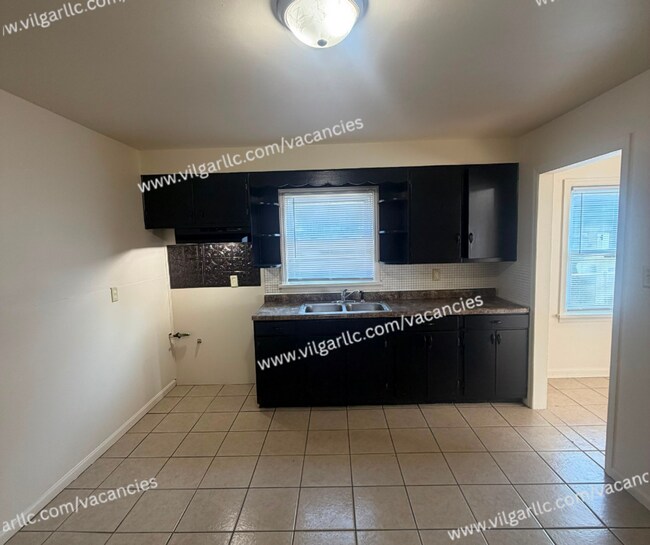 Building Photo - Very spacious  2 Bedroom • 1 Bathroom Home