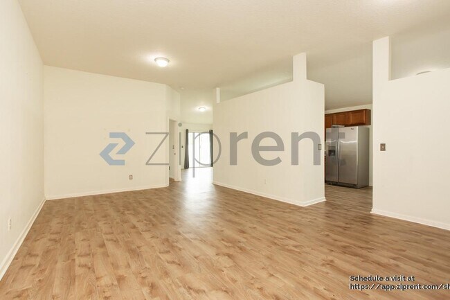 Building Photo - 15307 Bareback Dr