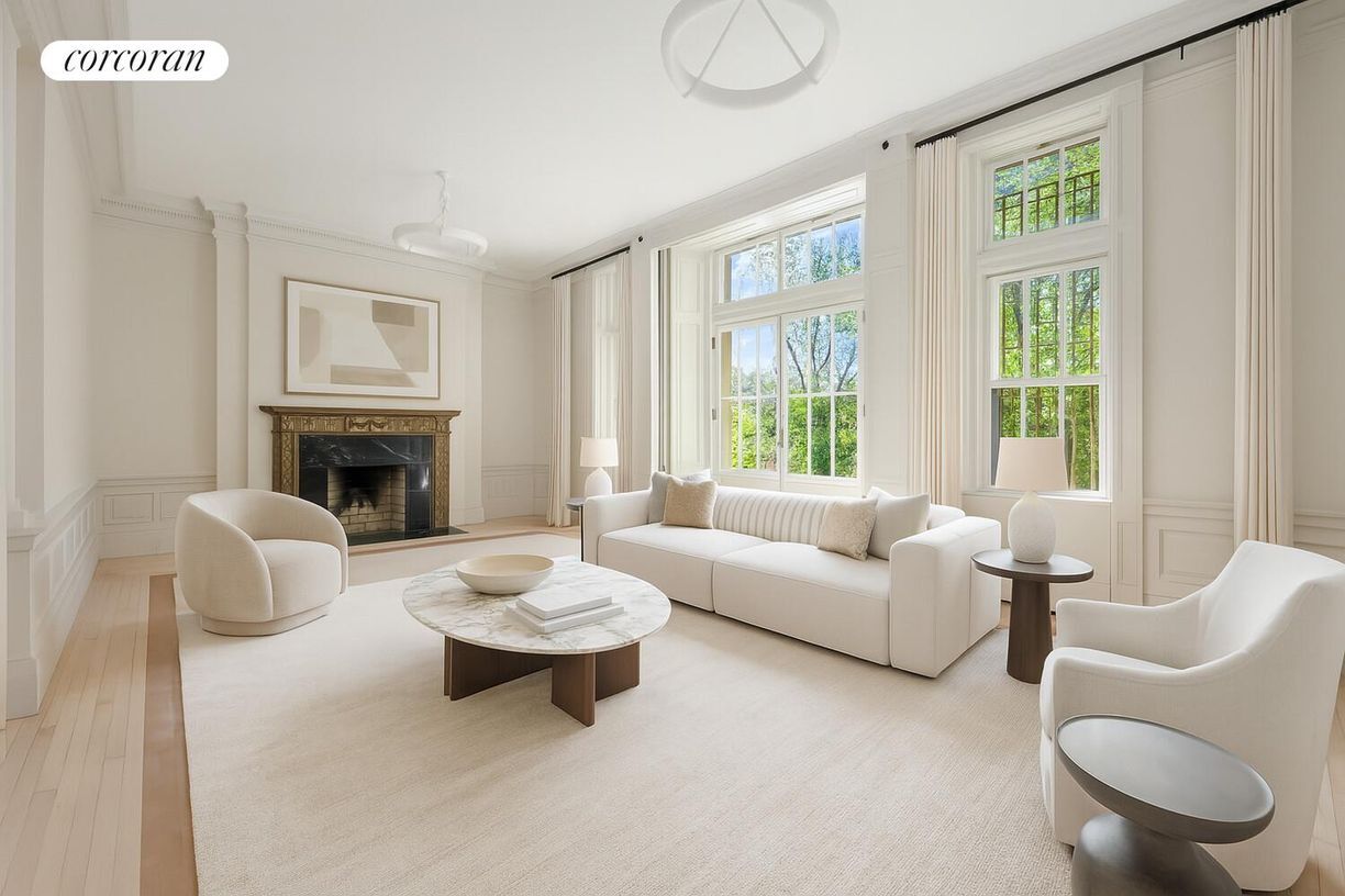 Building Photo - 337 Riverside Dr