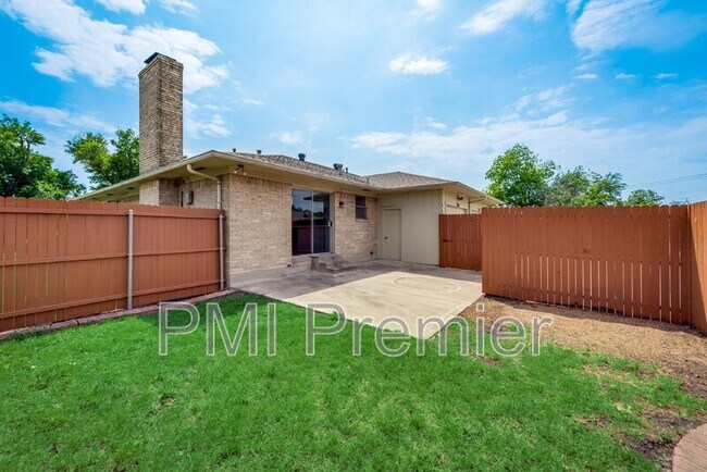 Building Photo - 411 Tiffany Trail