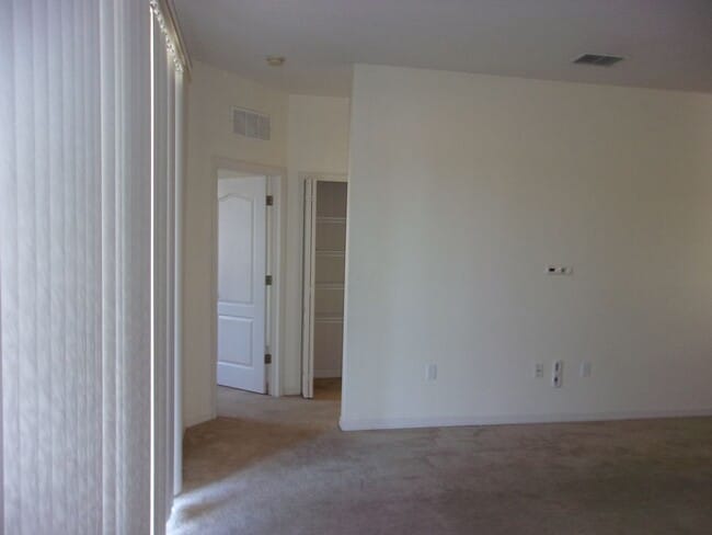 Building Photo - SPRING RIDGE COMMUNITY