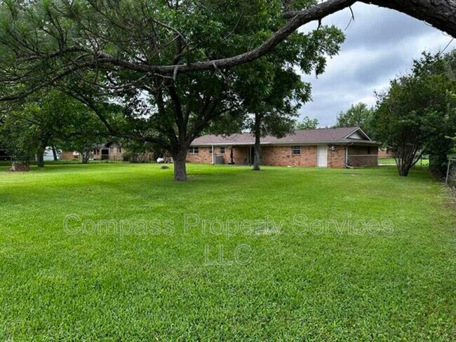 Building Photo - 179 Weldon Dr