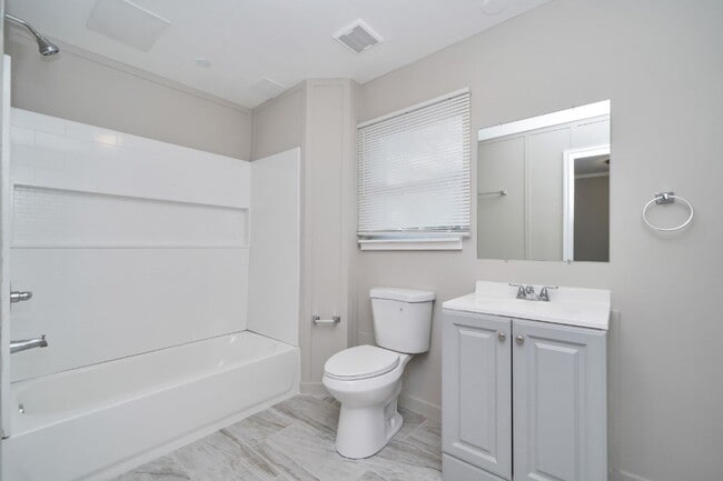 Building Photo - Rare Find in Pleasant Grove – Stunning 2BR Home with Oversized Rooms & Huge Fenced Yard!