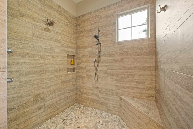 Building Photo - 1020 Bridle Bit Ln