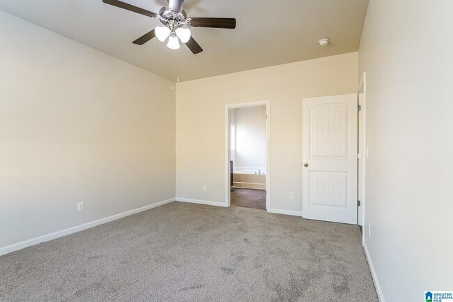 Building Photo - 4056 Pk Cv Wy