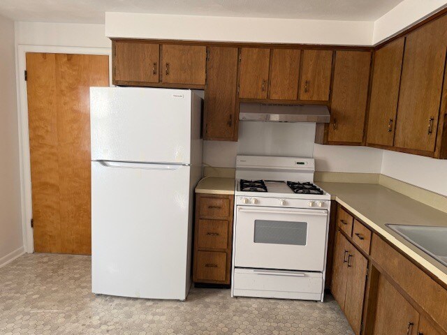 Building Photo - 4222 Mellen Dr