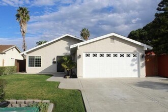 Building Photo - 3Bed/2Bath Upgraded Home off Mira Mesa Blvd~ Lepus