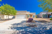 Building Photo - 316 Jim Knowles Pl