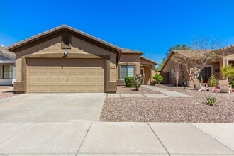 Building Photo - Stunning 3 Bed/2 Bath Home in Gated Community in Johnson Ranch