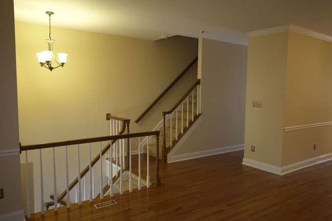 Building Photo - Charming 4 Bedroom/3 Bathroom Townhome in Mays Chapel-Chapelgate (Lutherville)