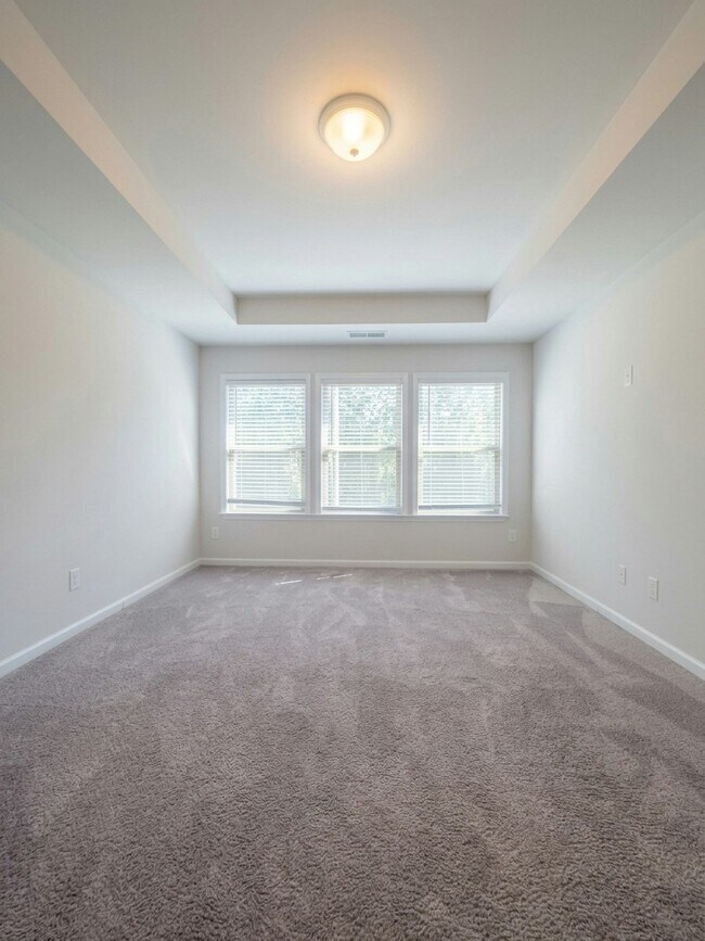 Building Photo - 311 Mahone Dr