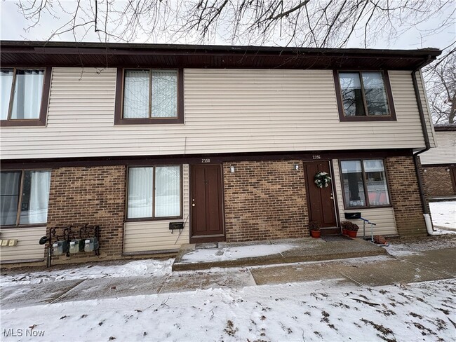 Building Photo - 2358 Echo Valley Dr