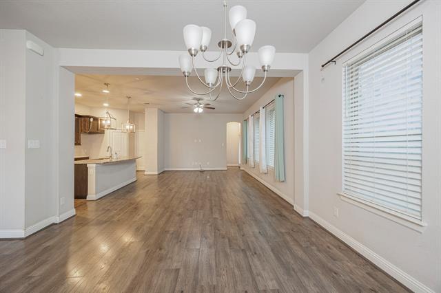 Building Photo - 3640 Carlsbad Way