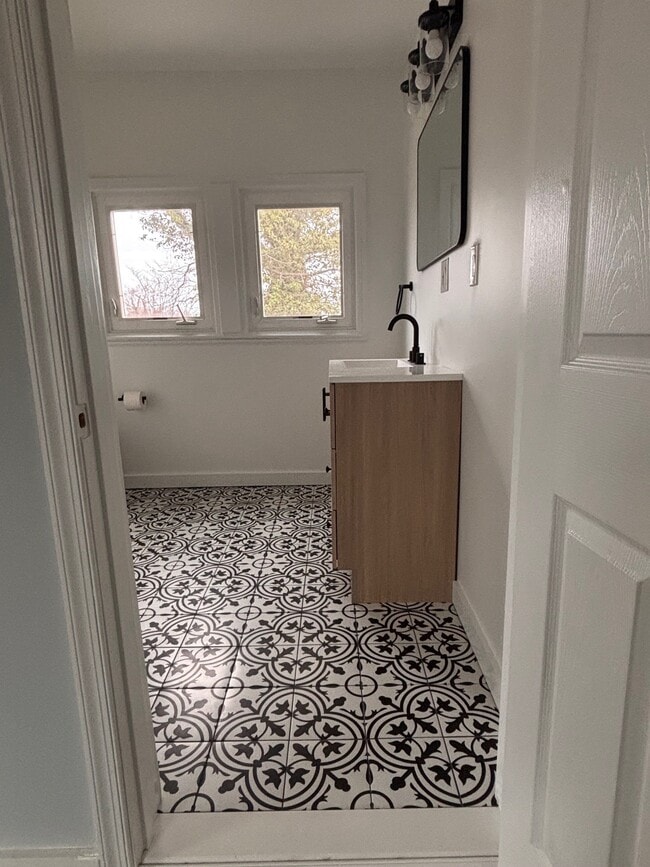 Building Photo - 2419 Semmes Ave