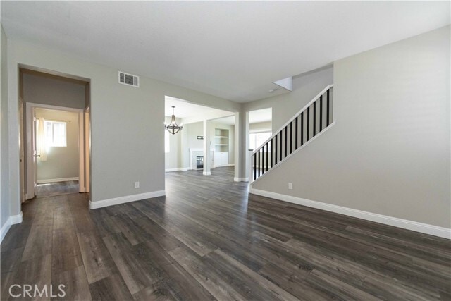 Building Photo - 33117 Eagle Point Dr