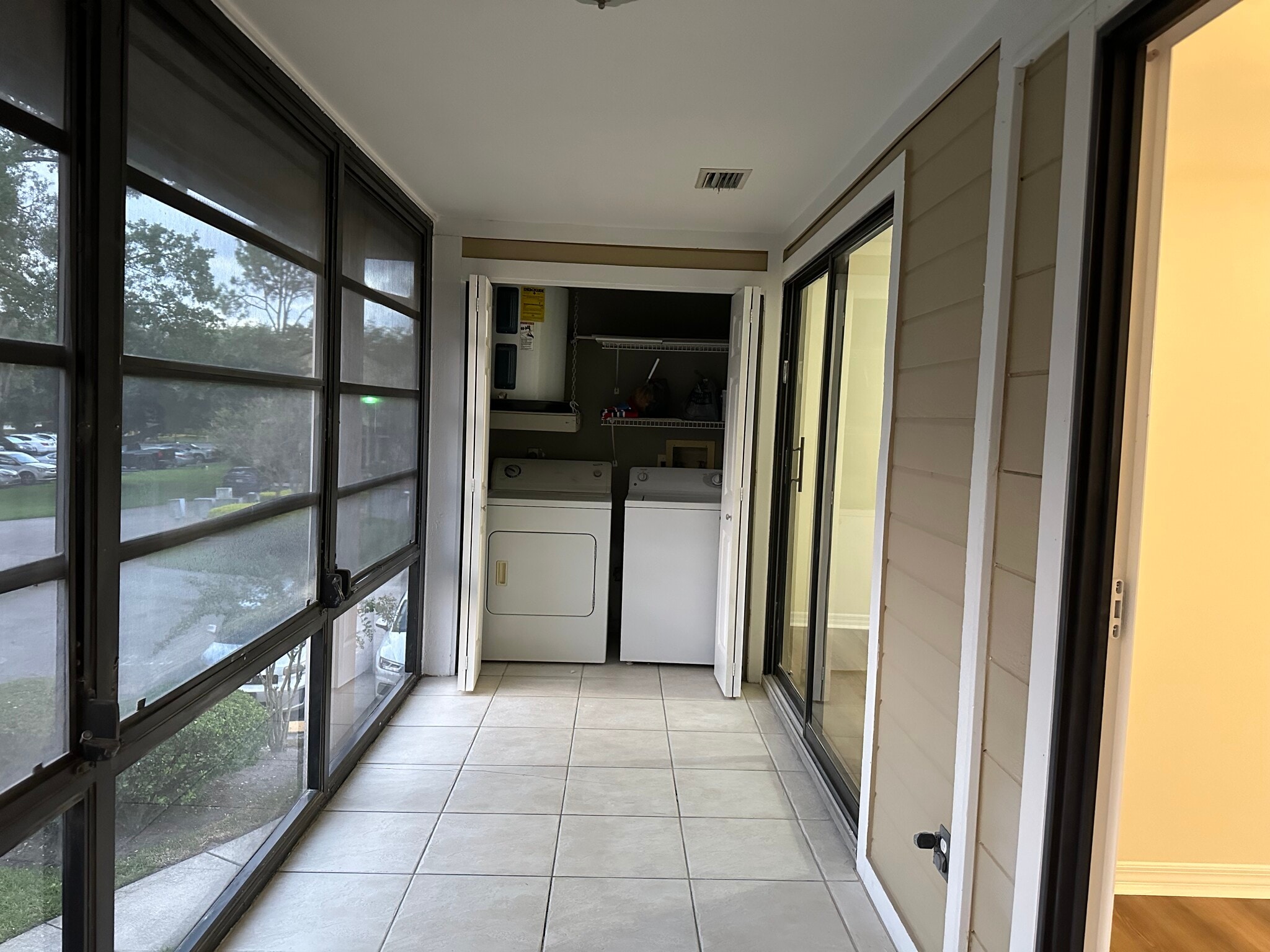 Building Photo - 6019 Scotchwood Gln