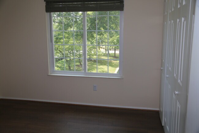 Building Photo - 4300 Buckman Rd