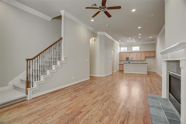 Building Photo - 9133 Creekstone Lake Dr