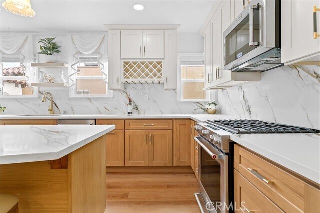 Building Photo - 1428 W 92nd St