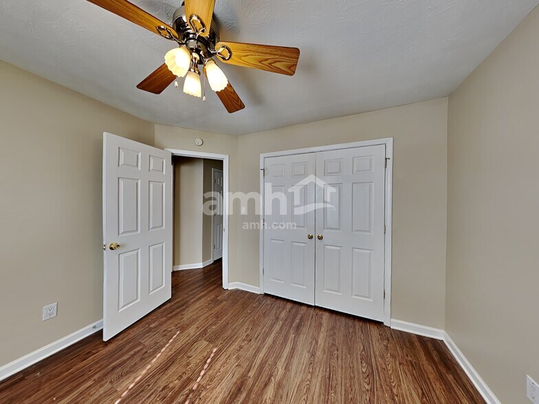 Building Photo - 4170 Monarch Dr