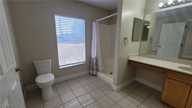 Building Photo - 1225 NW 26th Pl