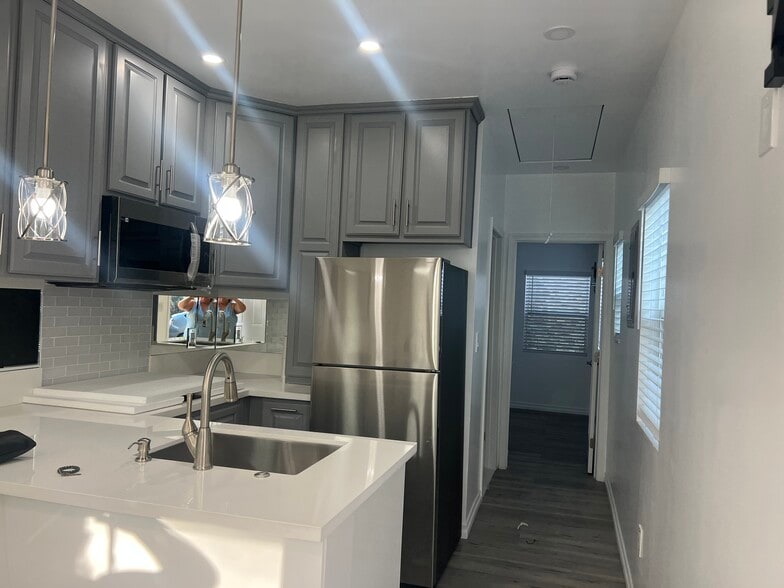 Building Photo - 1444 Alvira St