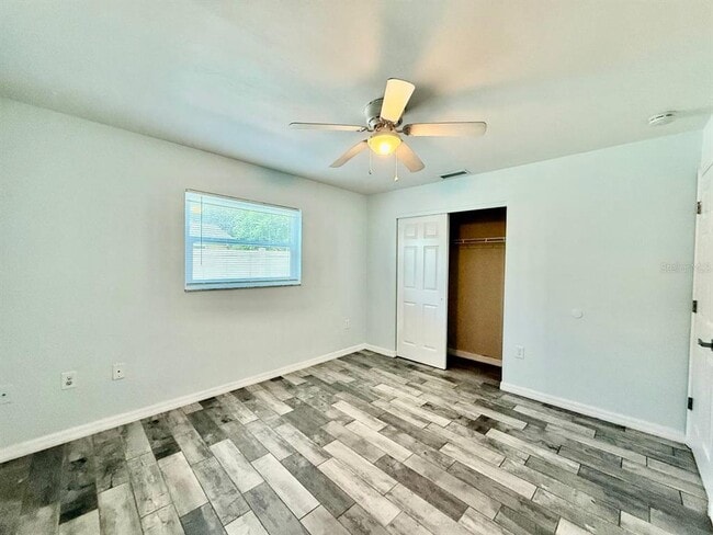 Building Photo - 6149 Staunton Dr