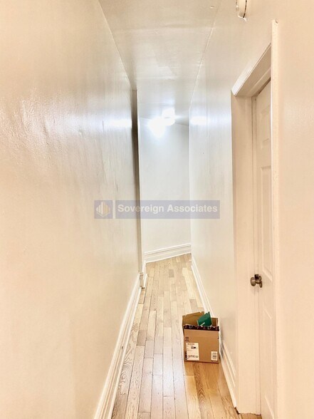 Building Photo - 201 W 105th St