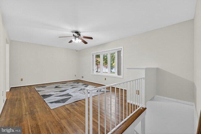 Building Photo - 13719 McGill Dr