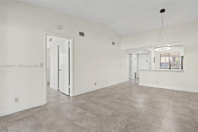 Building Photo - 6551 Arleigh Ct