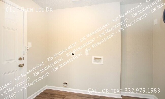 Building Photo - 6110 Glen Lee Dr