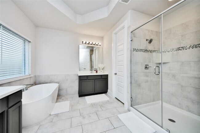 Building Photo - 7030 House Wren Ct