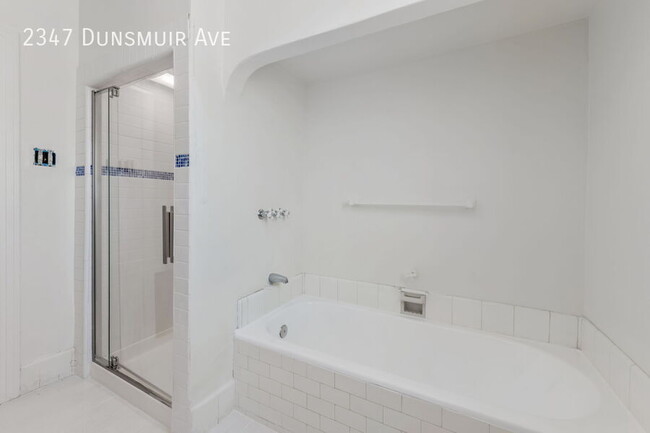 Building Photo - 2347 S Dunsmuir Ave