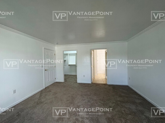 Building Photo - 1684 Twin Lakes Cir