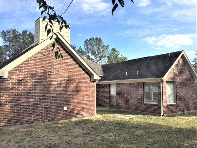 Building Photo - 15007 Red Cedar Bluff Ln