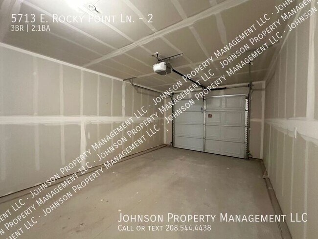 Building Photo - 5713 E Rock Ct