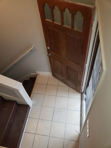 Building Photo - 2007 Winmar Ln