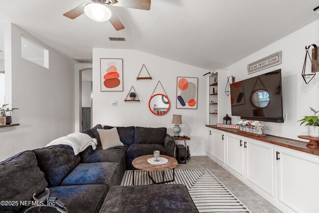 Building Photo - 2957 Golden Pond Blvd
