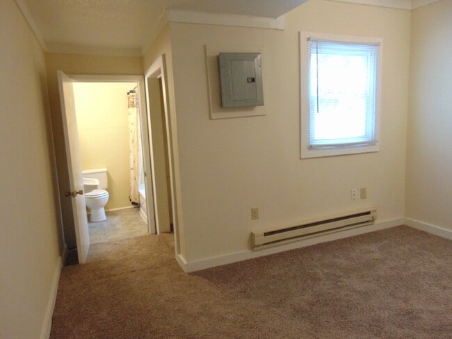 Building Photo - 10904 Tonkel Rd