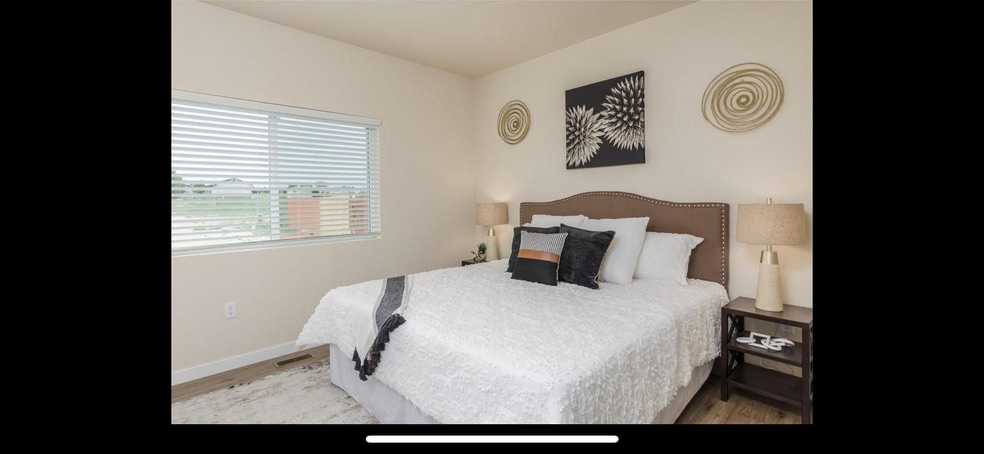 Bedroom 2 - 744 E Springmont Dr