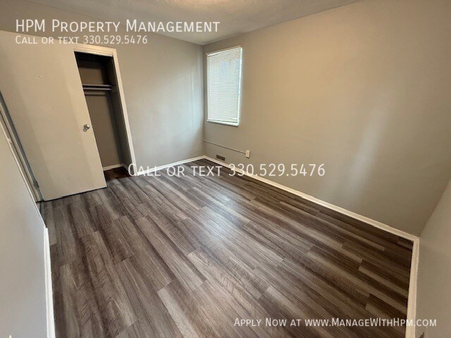 Building Photo - 20584 Lorain Rd