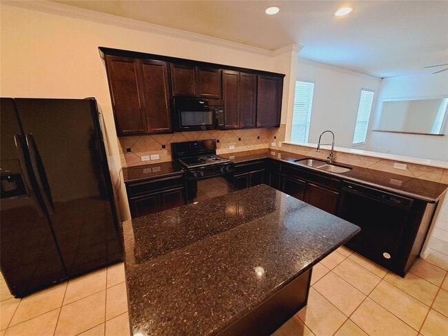 Building Photo - 541 Moonwalker Trail