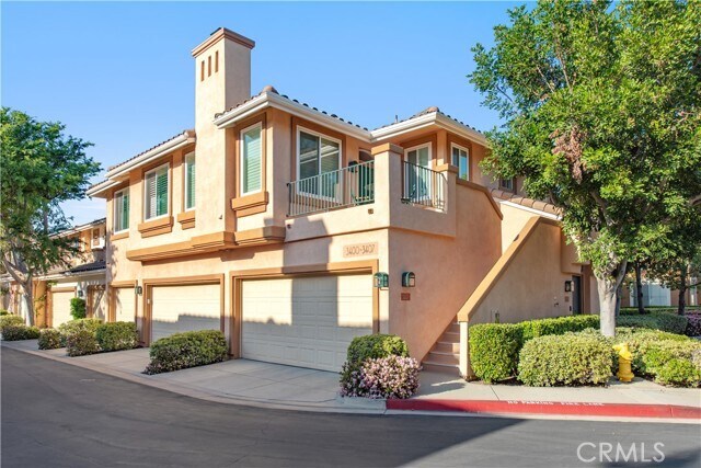 Building Photo - 3406 Ladrillo Aisle